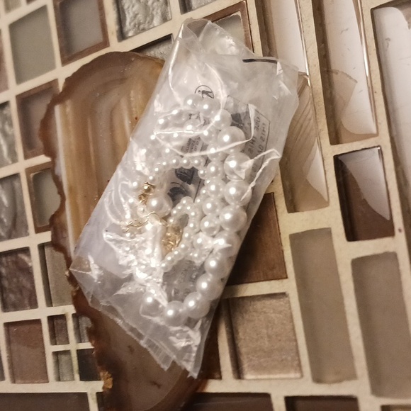 Classic Pearl necklace - Picture 4 of 4